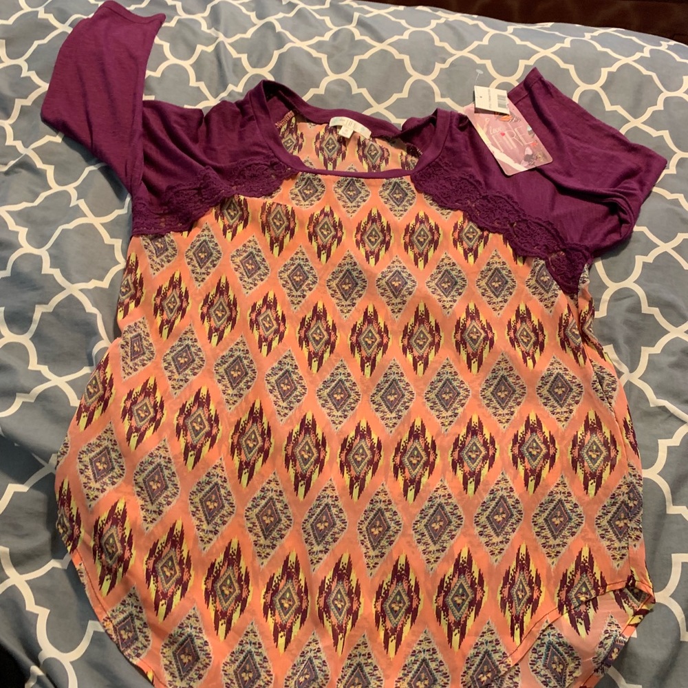 Juniors 3/4 length sleeve blouse